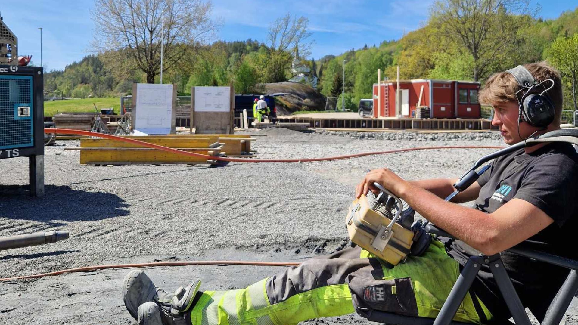Tidligere i år gjennomførte vi et prosjekt for nye Gjerstad Brannstasjon. Prosjektet involverte boring og installasjon av flere energibrønner rundt...