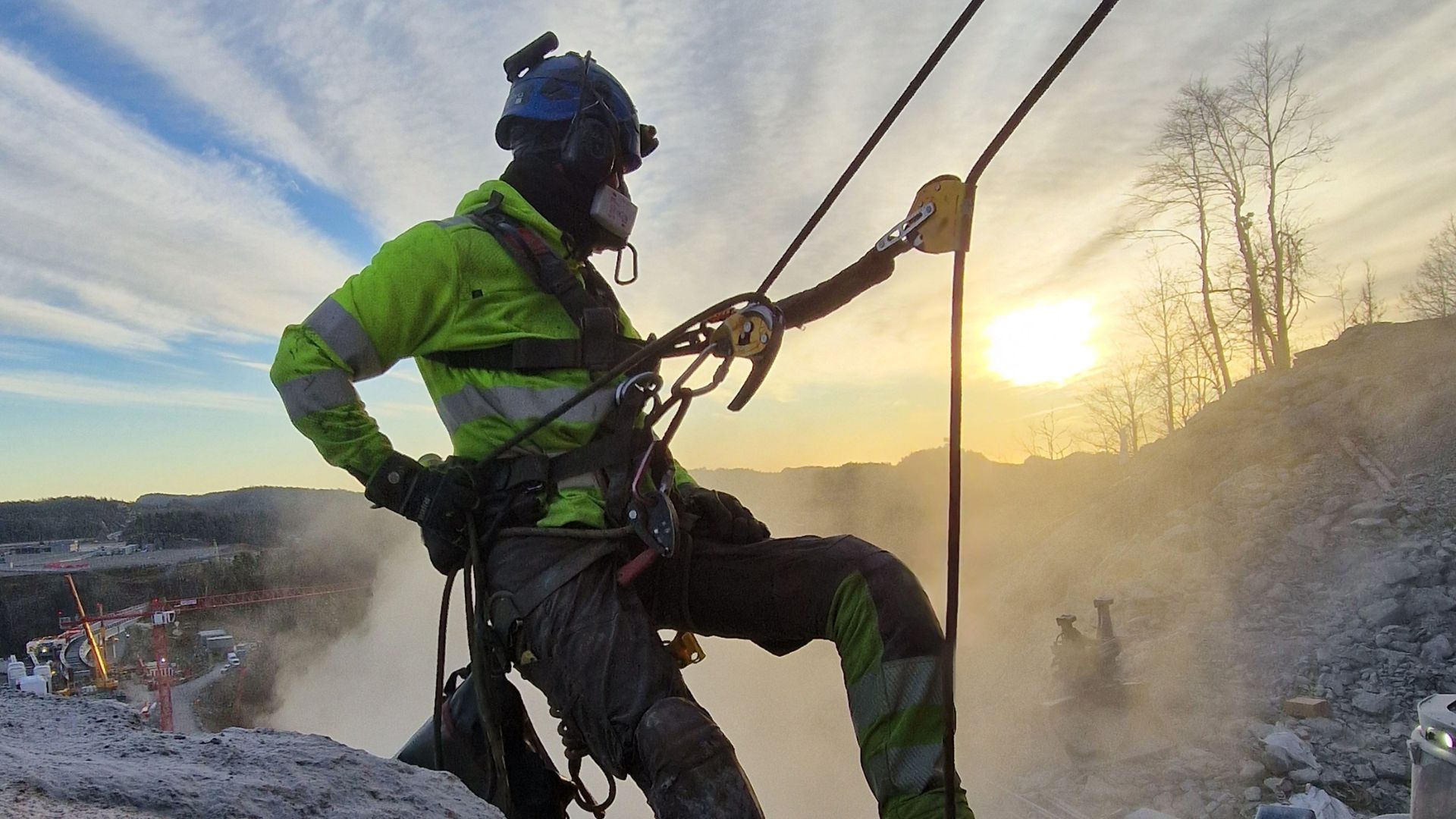 Nordisk Fjellsikring har signert sin første kontrakt på det omfattende Fellesprosjektet Arna–Stanghelle, og vi er klare for å komme i gang med arbeidet.