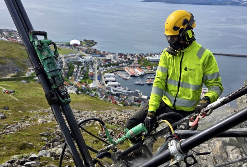 Fjellsikring i Honningsvåg